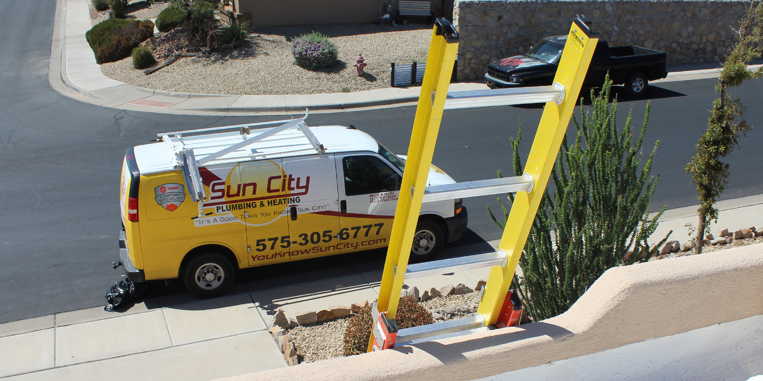 Van And Ladder Roof (1)